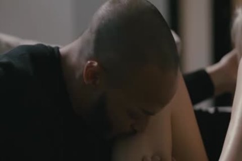 black guy plows busty Transbabe Aubrey Kates anal On The bed