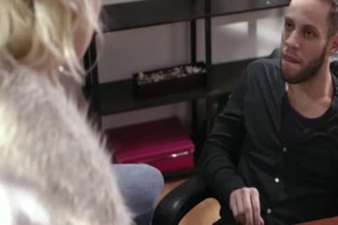 slender Tbabe Lena Kelly receives worthwhile anal sex In The Office