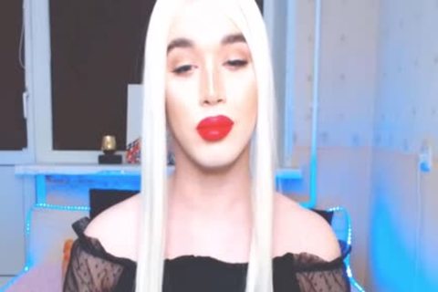 Wonder shelady petite milk cans enormous penis