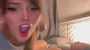 kinky tranny bonks Her Tattooed cutie On cam